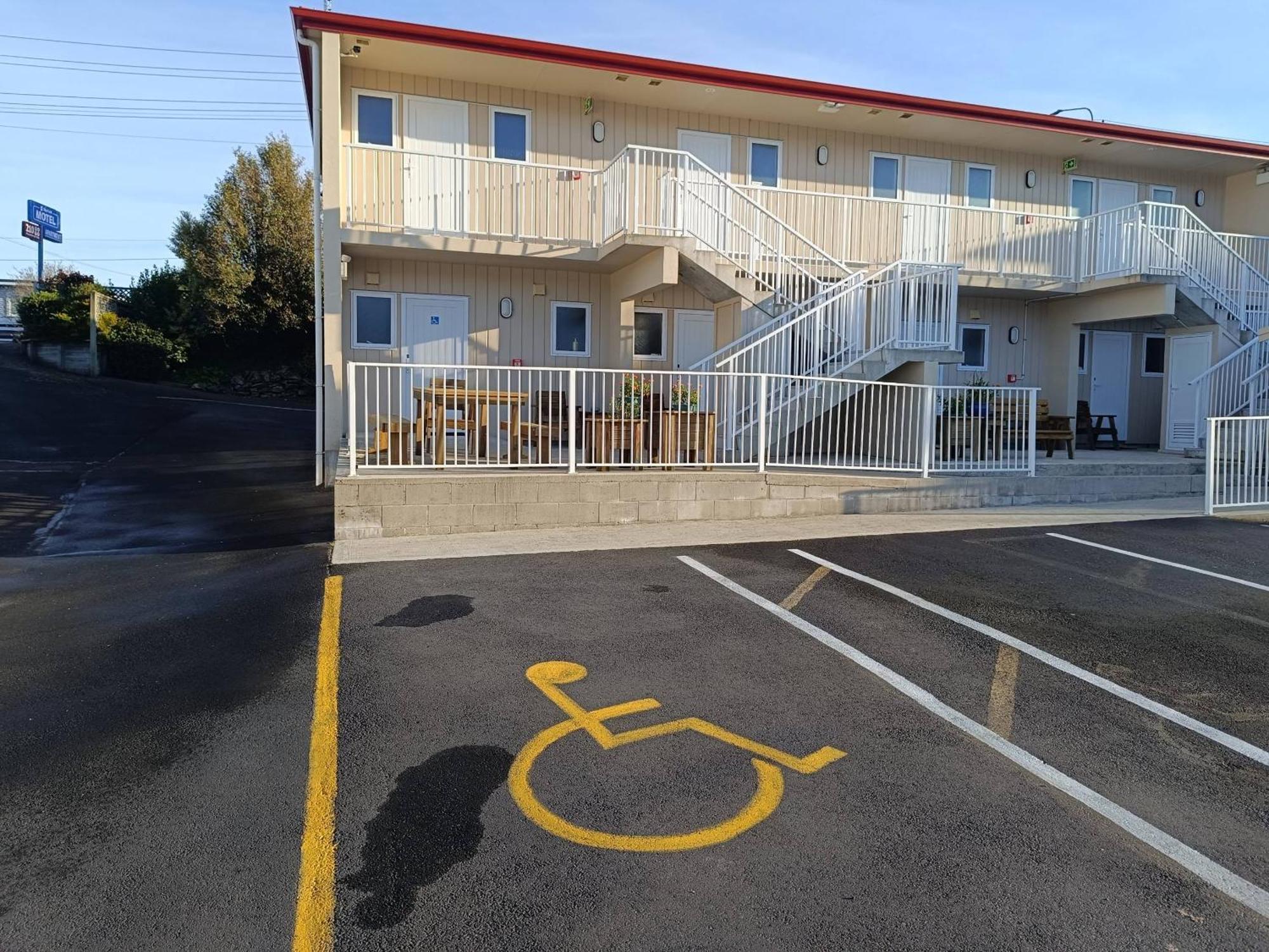 Bayfield Motel And Apartment Dunedin Extérieur photo