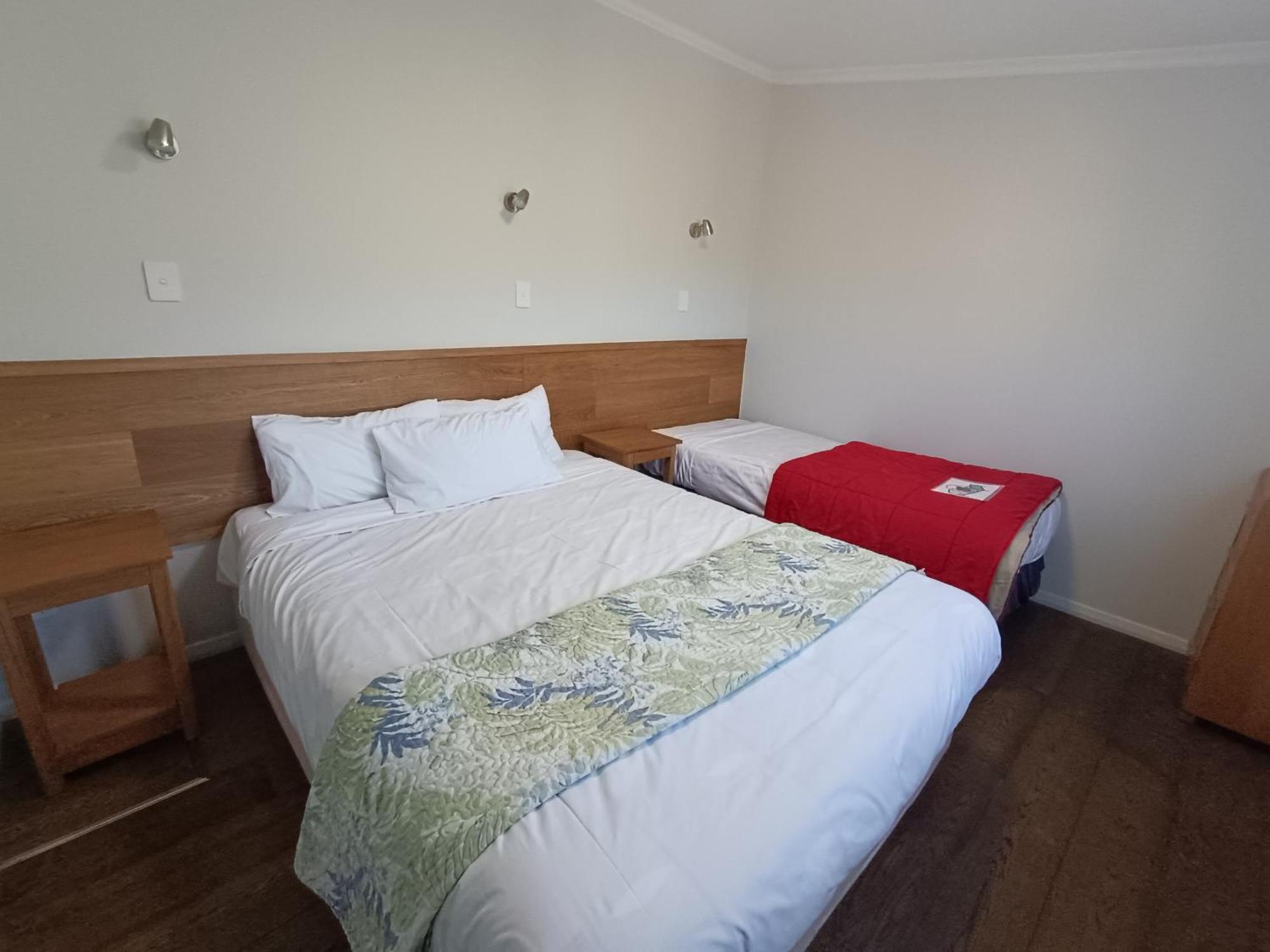 Bayfield Motel And Apartment Dunedin Extérieur photo